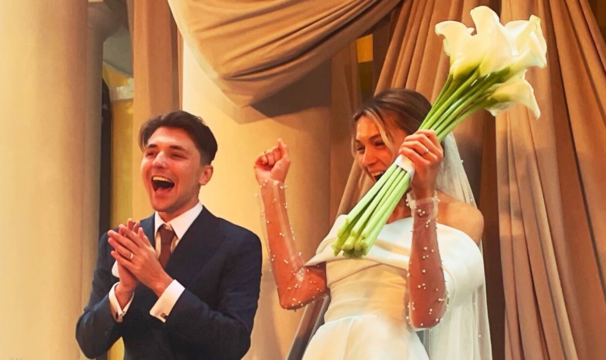 на фото Сергей Лазарев и его супруга Мария