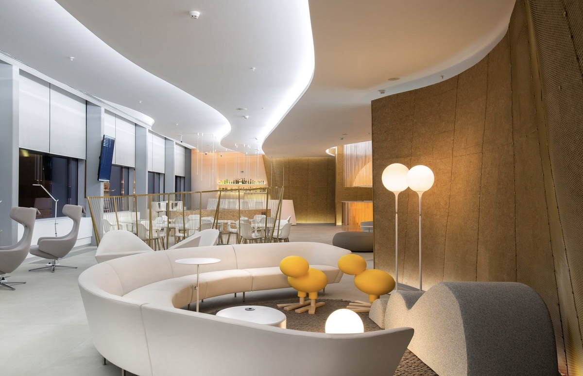 Также это всегда эргономичное пространство, которое позволяет почувствовать себя пассажиром в предвкушении путешествия