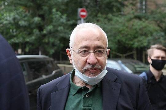    Умер журналист Николай Сванидзе: он долгое время болел пневмонией и с трудом разговаривал