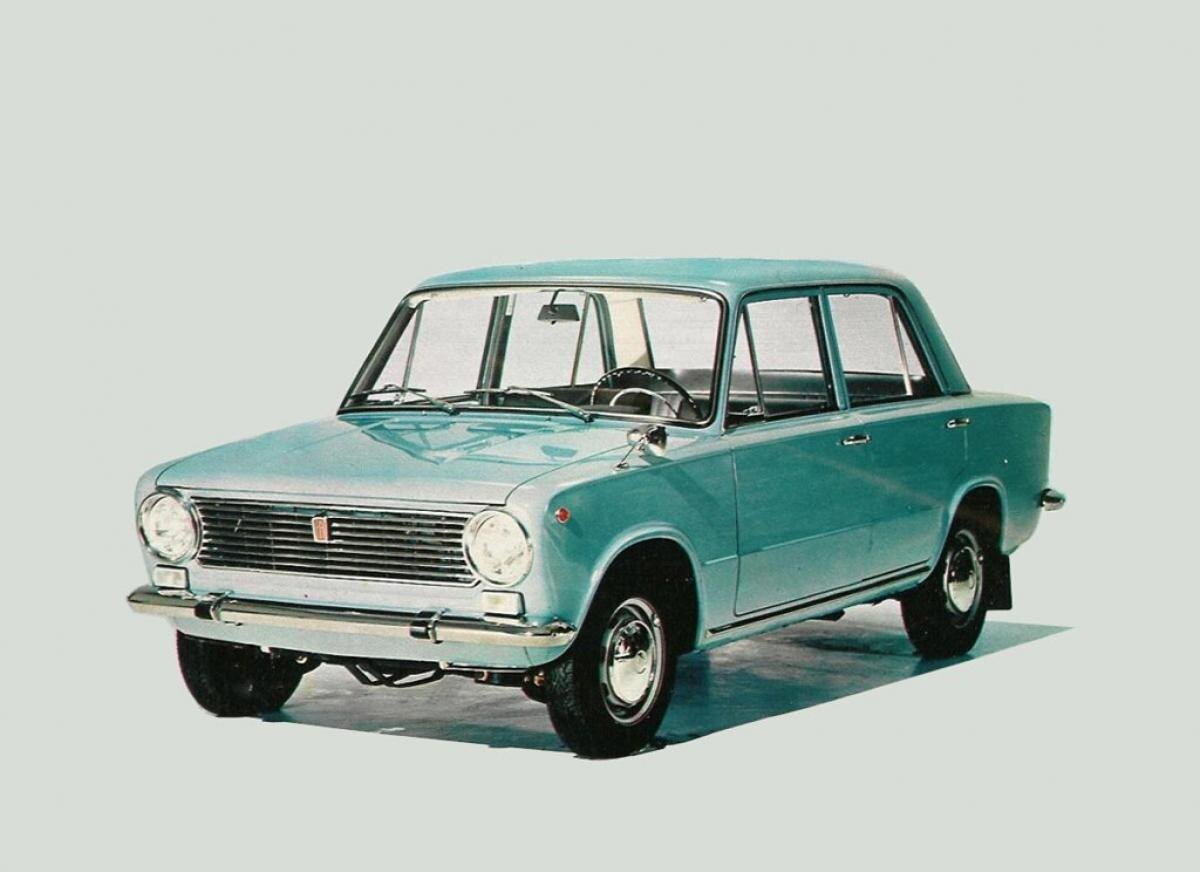 Fiat 124. Вид спереди