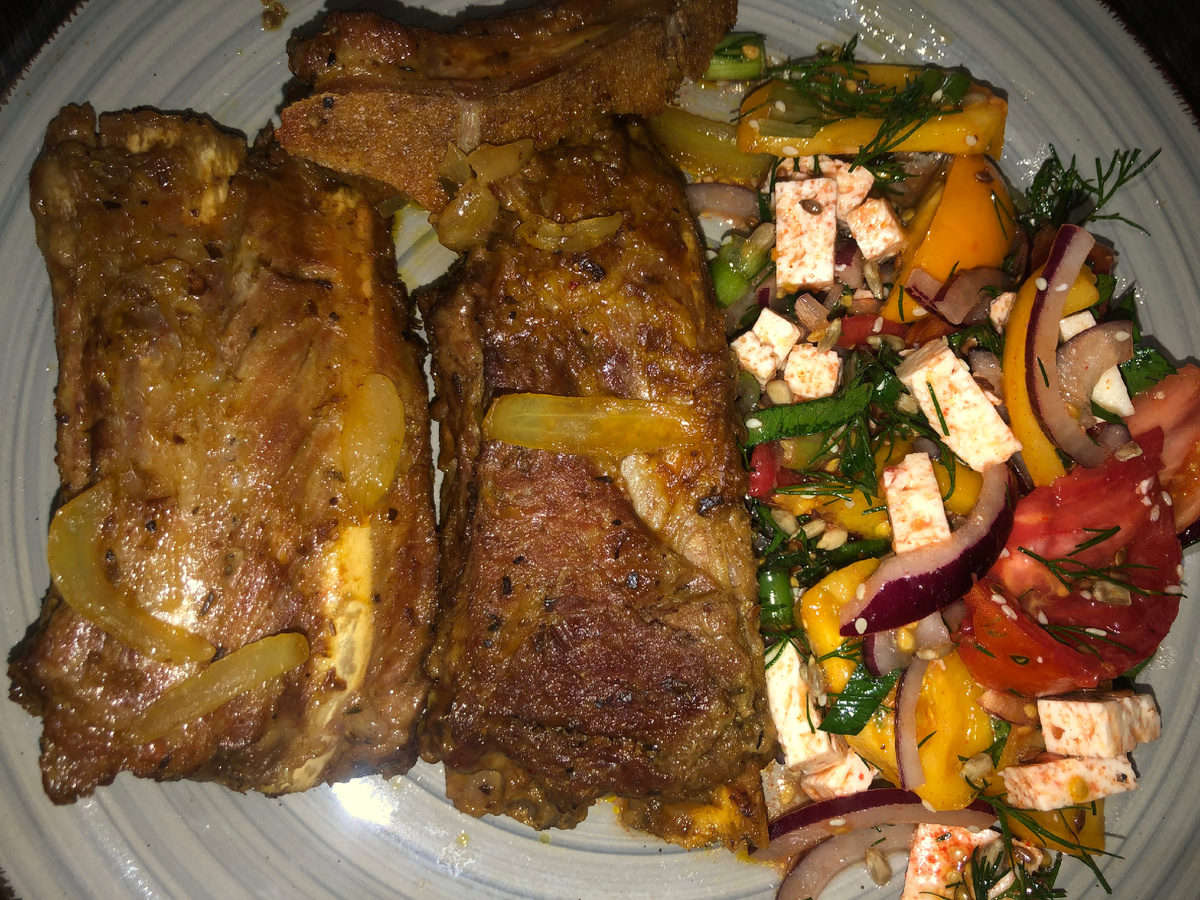 Свиные ребрышки в духовке