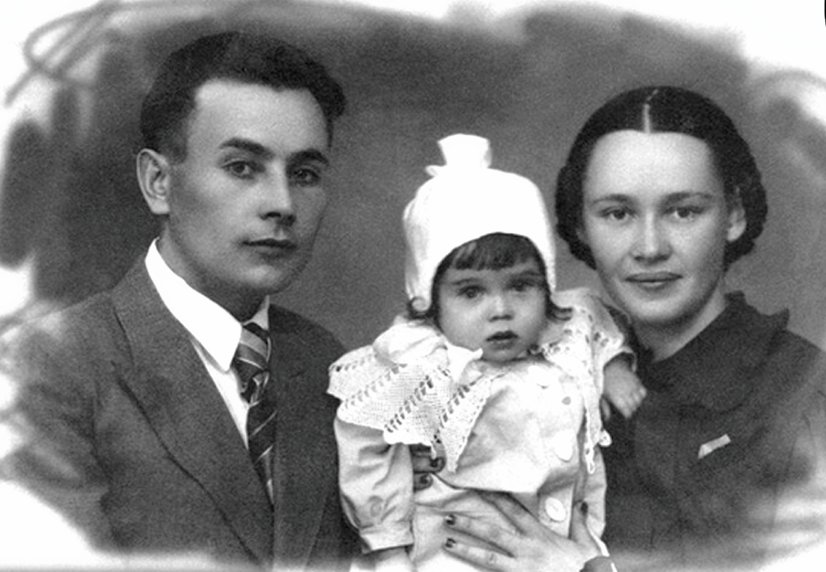 С мужем и дочерью. Фото из открытых источников.
