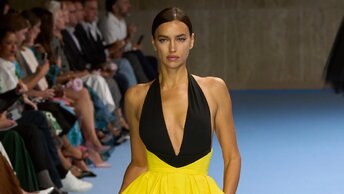 Dzen ru лунный календарь стрижки волос 2025г Коллекция Carolina Herrera весна 2025 погоня за сенсацией или ставка на классику