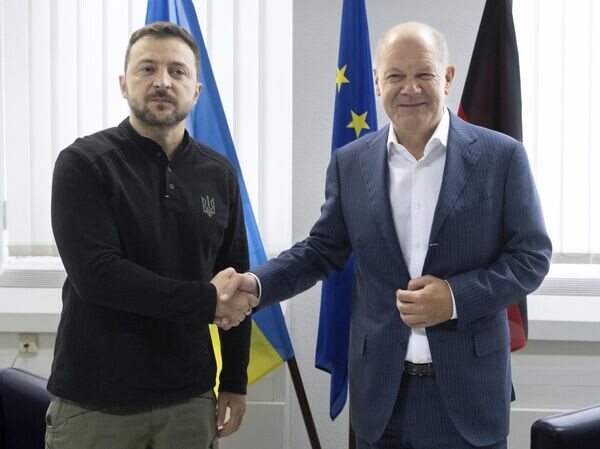    © AP Photo / Boris Roessler/Pool via AP