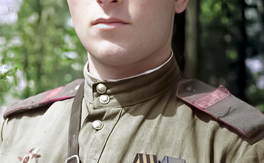 Когда наша пехота отступила, его орудие осталось на позиции и в одиночку приняло неравный бой. Подвиг командира «сорокопятки» Андрея Прусова