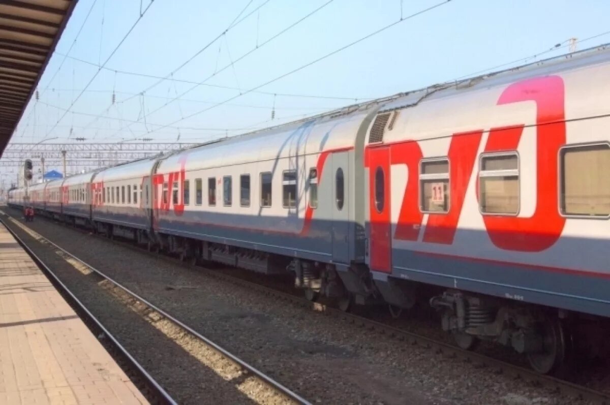   Более 1 млн человек воспользовались поездами из Нижнего в Москву и Питер