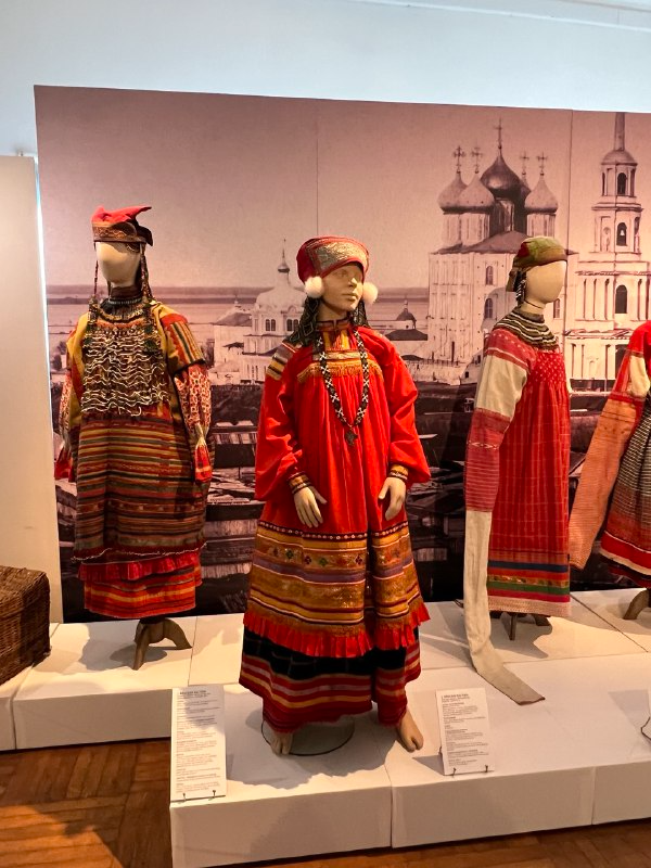 Выставка Рязанского народного костюма