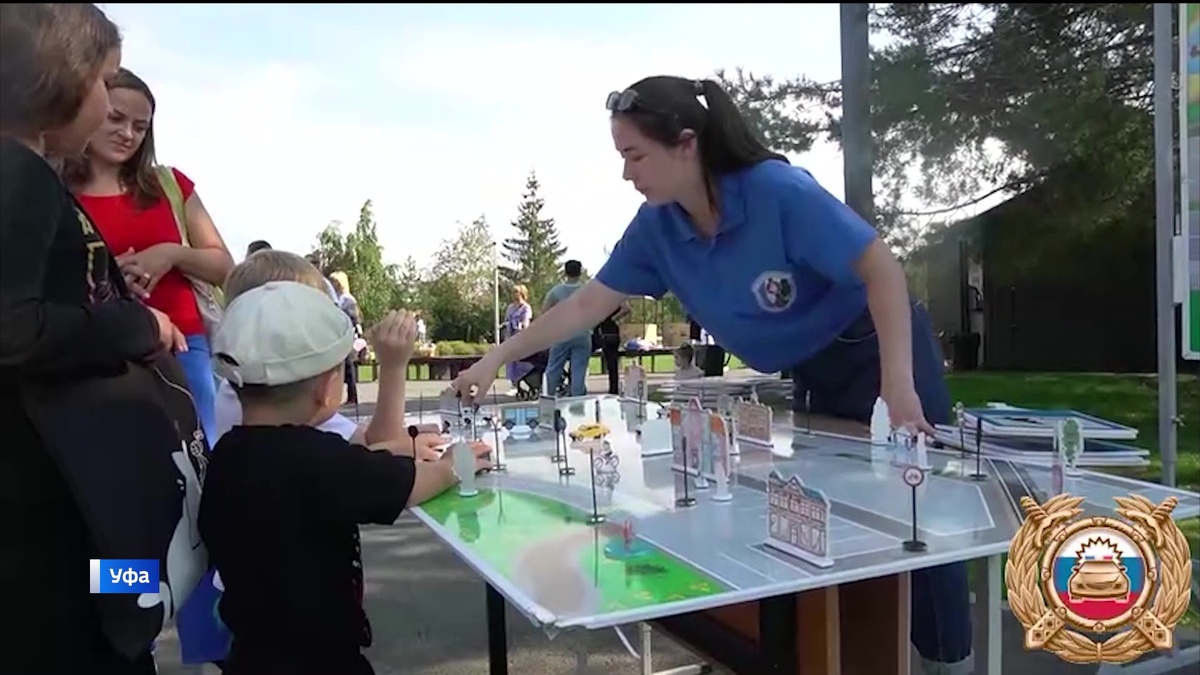    Для маленьких уфимев Госавтоинспекция республики провела акцию "Юные пешеходы"