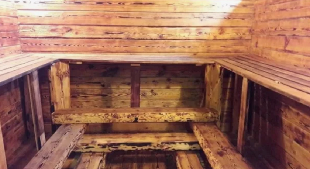 Наконец-то полы в бане не сгнивают в труху за пару лет, а стоят долго и надежно! Сосед-строитель рассказал секрет