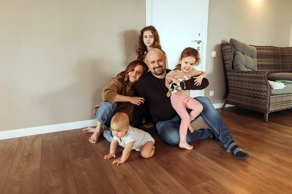    Владимир Гущин: Я счастливый многодетный отец: у меня две дочери и сын. Кто по профессии жена? Представьте,тоже генетик. / Фото: из личного архива