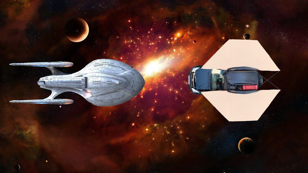 Как часто вы летаете во сне? Существует множество толкований подобных сновидений, но по собственным наблюдениям — мои полёты во сне свидетельствуют о невероятном душевном подъеме и стремлению постичь что-то новое и ранее неизведанное. А если это ещё и полёты в космосе, то, судя по-всему, новая история будет интересной… На фото: сон в руку — встреча Черныша с Энтерпрайз…