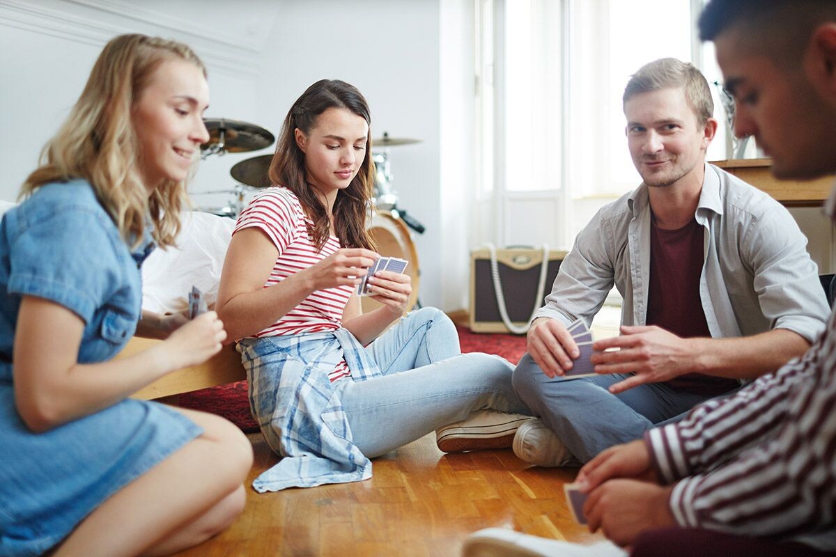 Даже не пытайся покрыть, у меня в руках еще пара семерок. Источник: Shutterstock📷
