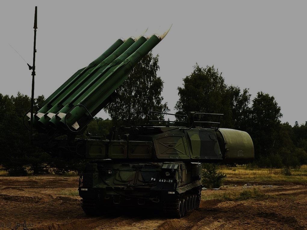 СОУ 9А310М1 с ЗУР 9м38М1 в боевом положении ВС Финляндии.