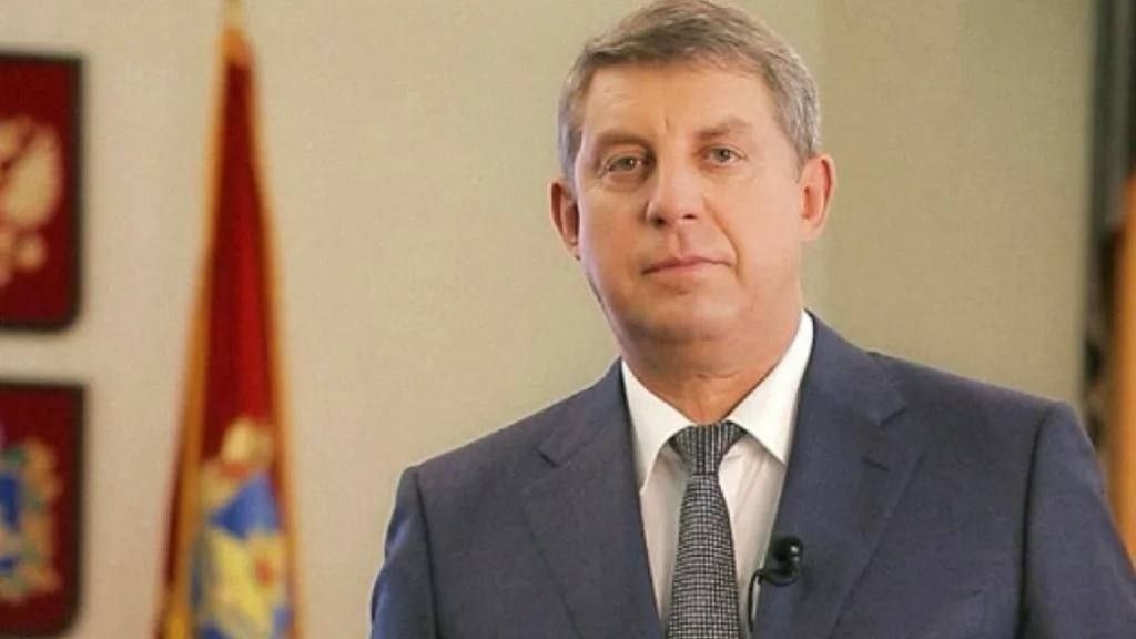Александр Васильевич Богомаз - Губернатор Брянской области с 28 сентября 2015 (врио 9 сентября 2014 — 28 сентября 2015). Секретарь брянского регионального отделения партии «Единая Россия» с 7 ноября 2019 (и. о. 24 октября — 7 ноября 2019).