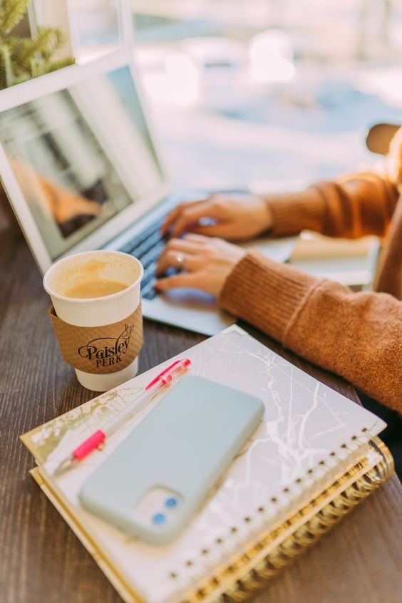 Чтобы начать блог, нужно просто начать писать в него каждый день