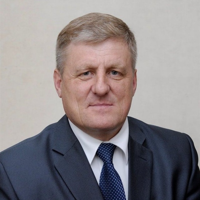 Глава Слюдянки Владимир Сендзяк проиграл апелляцию по уголовному делу о превышении полномочий. Иркутский областной суд признал приговор первой инстанции законным, сообщает тг-канал «Иркутск политический». 