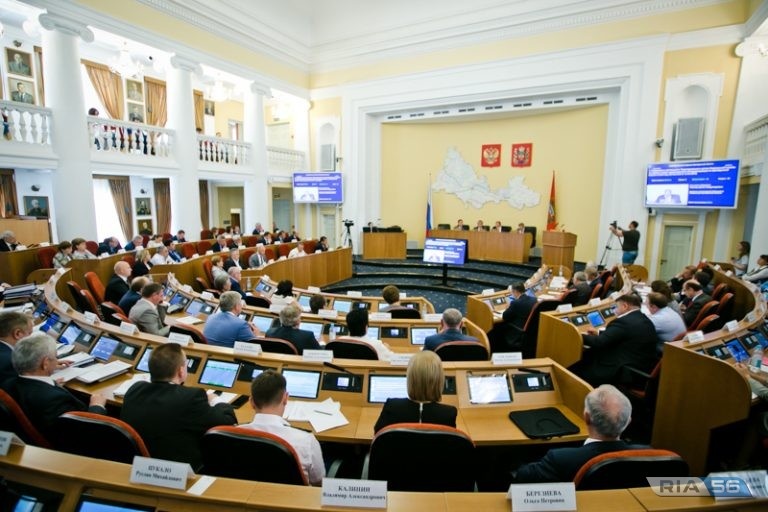   Депутаты ЗакСоба Оренбуржья согласуют кандидатуру первого вице-губернатора 18 сентября Белов Михаил Александрович