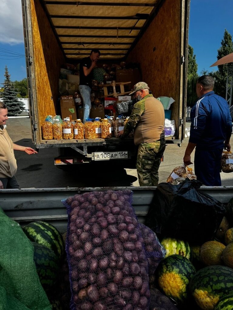    Оренбургские бойцы в зоне СВО получат соль-илецкие арбузы и дыни Оренбуржье