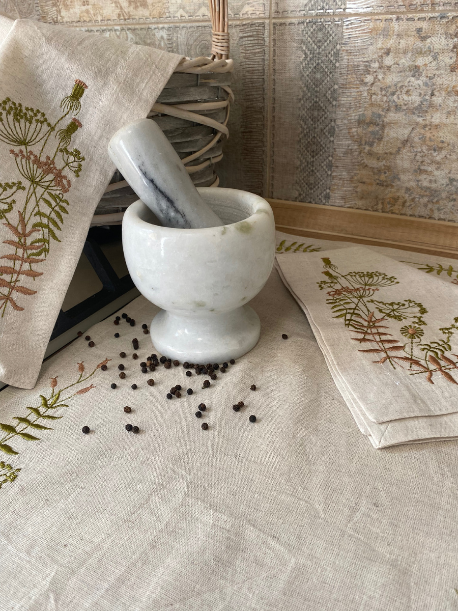 ДОРОЖКИ И САЛФЕТКИ ПОЛУЛЁН #машиннаявышивка #вышивкамытищи #вышивка #машиннаявышивкамосква #индивидуальнаявышивка #домашнийтекстильсвышивкой #салфеткисвышивкой #оригинальныйподарок #стильиуютввашемдоме
Стоимость вышивки от 300р.
Подписывайтесь на наш канал в Телеграмм @bordadora_emb
Контакты для связи @inglik @elnaserg
Магазин мастера Ruchnoj-tekstil-s-vyshivkoy на Ярмарке мастеров https://www.livemaster.ru/ruchnoj-tekstil-s-vyshivkoy
Добавьте описание
