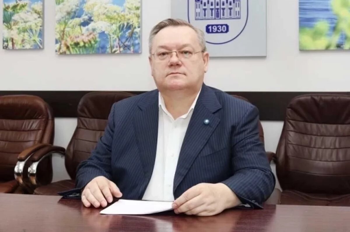    Виктору Игнатенко 65 лет.