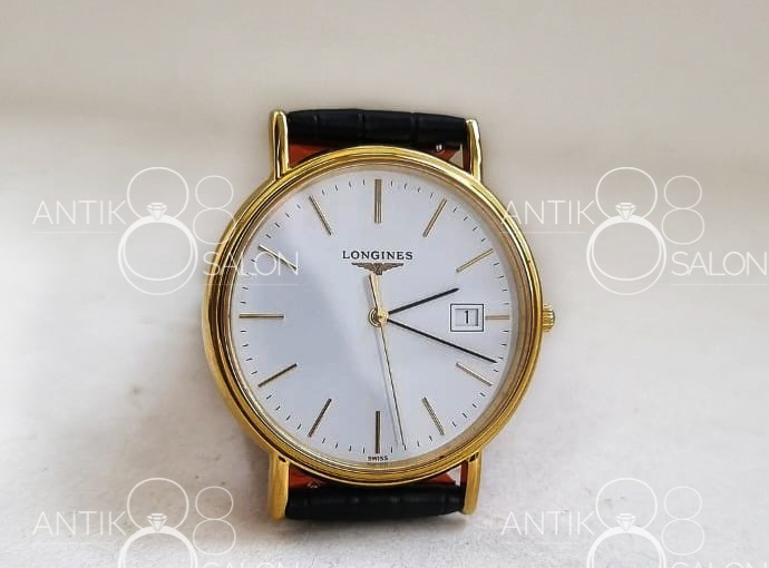 Часы Longines с сапфировым стеклом 