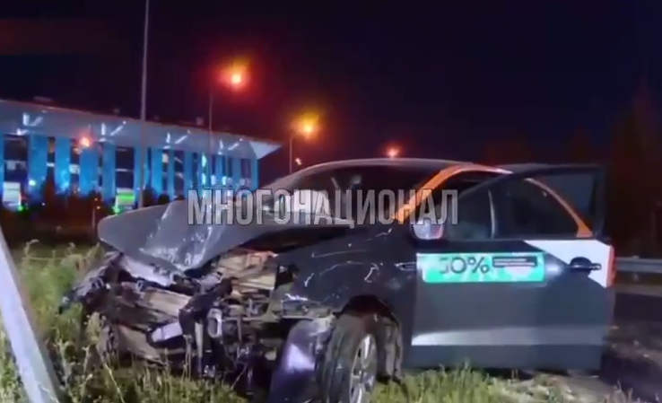 Так обычно и заканчивают автомобили каршеринга. Скриншот видео ТГ-канала "Многонационал"