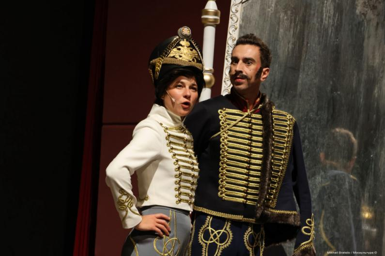 Шура - Мария Белоненко, Ржевский - Роман Богданов