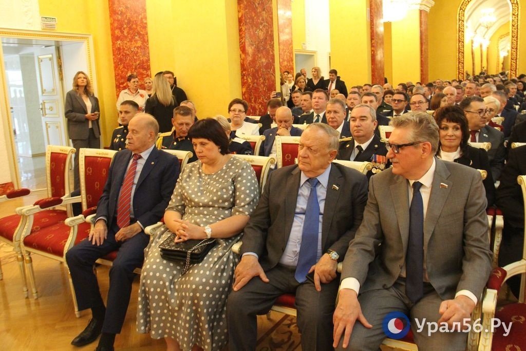    Елена Афанасьева продолжит представлять Оренбургскую область в Совете Федерации. Это будет ее третий срок