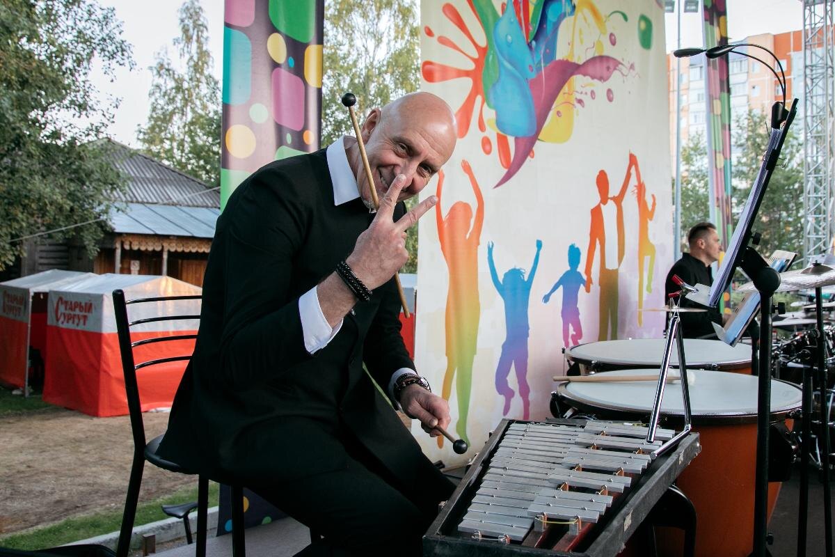    Сургутская филармония завершила сезон концертов под открытым небом