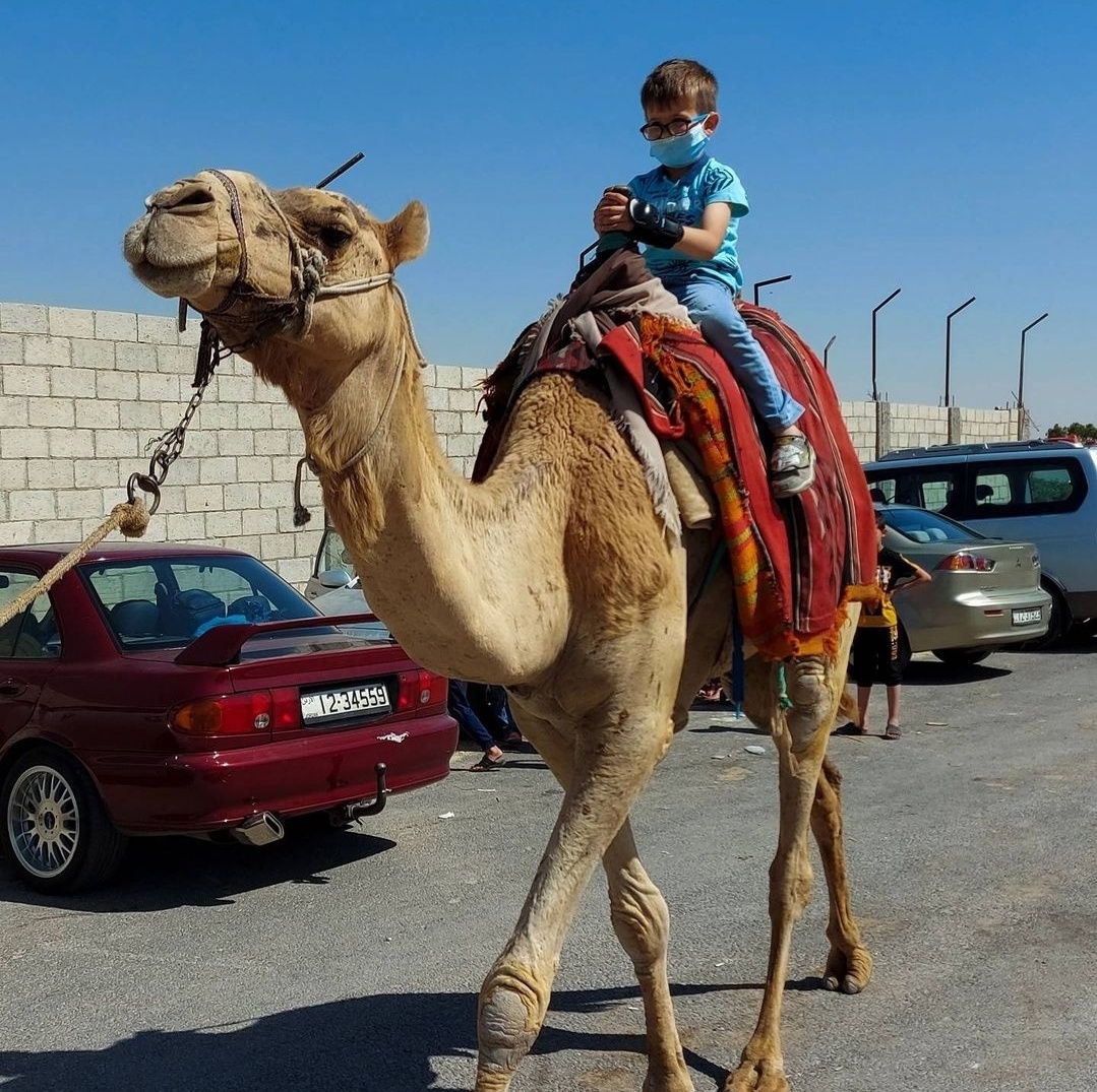 Та самая прогулка на верблюде на окраине Аммана (из личного архива).