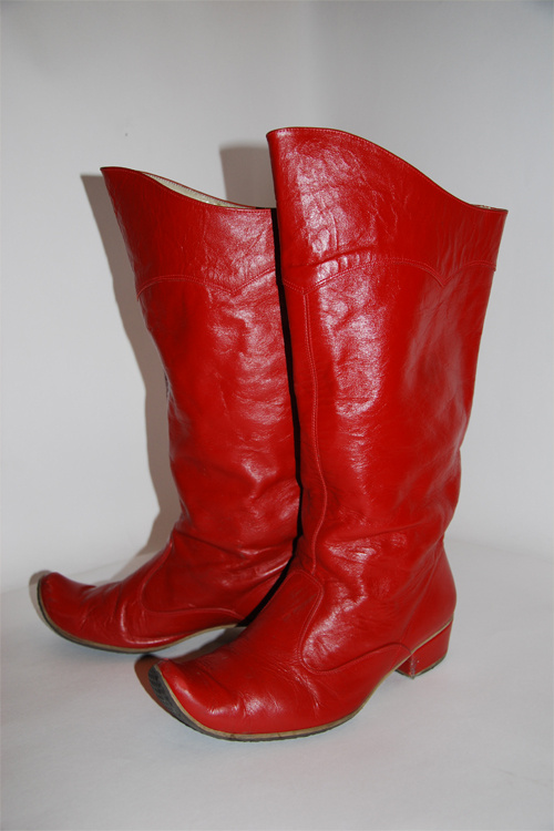 Сафьяновые сапоги. Из открытых источников.