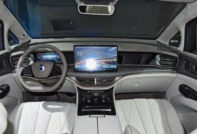 Салон Denza Z9 GT