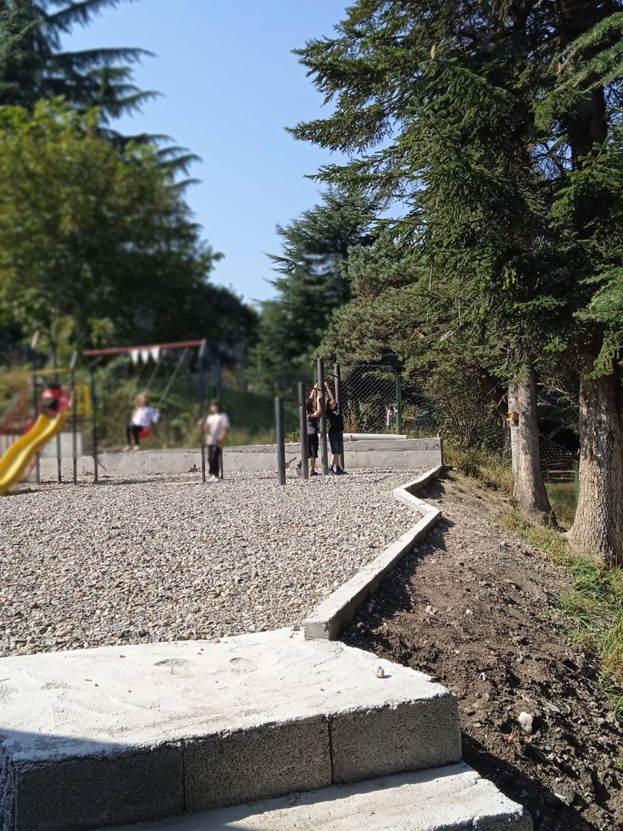 Но как же сильно они отличаются от нас в детстве!.. Как они уверены в безусловной поддержке родителей... 