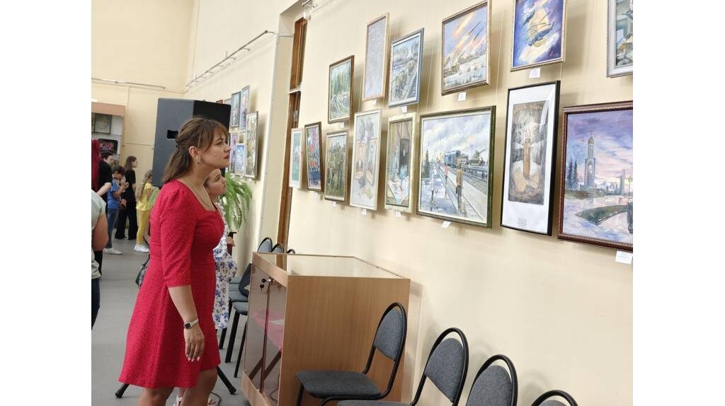 Листайте вправо, чтобы увидеть больше изображений