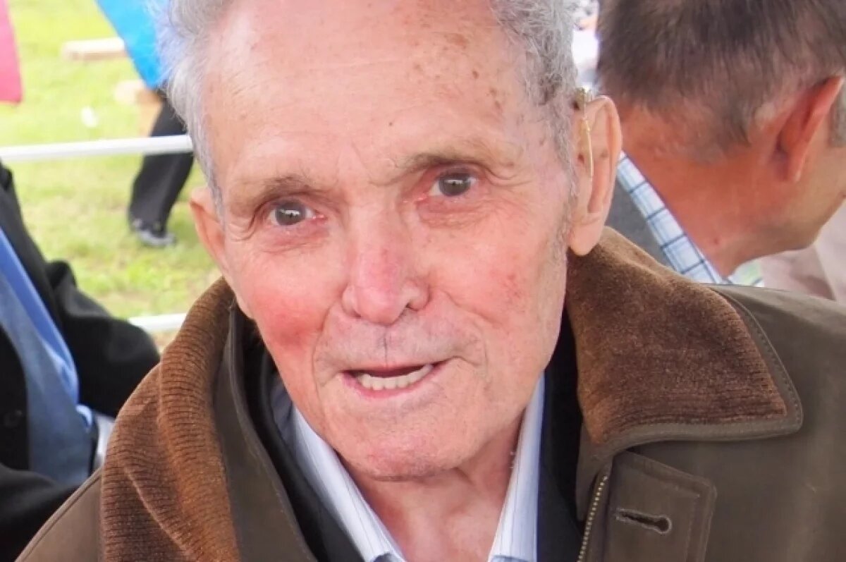    Александр Кобелев работал главным редактором и директором телерадиокомпании «Рубин»