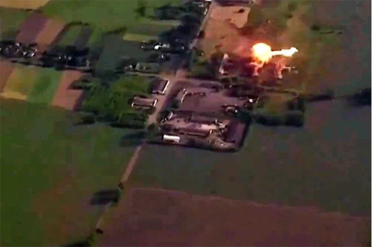    Опрокинули за день до нападения.