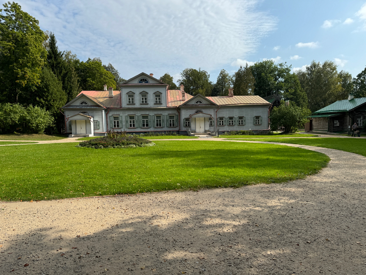 Главный Усадебный дом. Фото автора