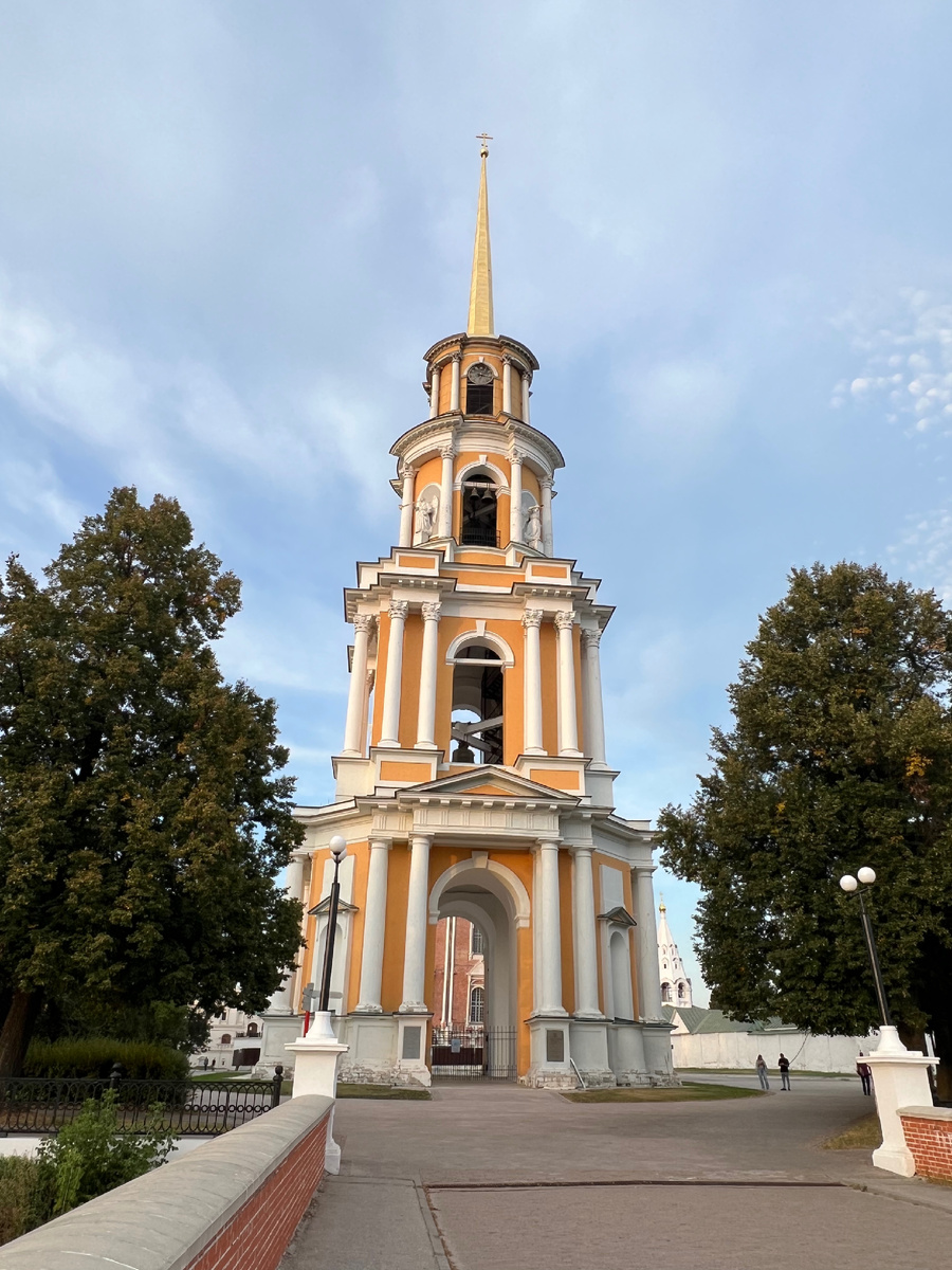 Вход в Рязанский Кремль