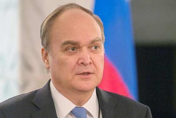    Анатолий Антонов