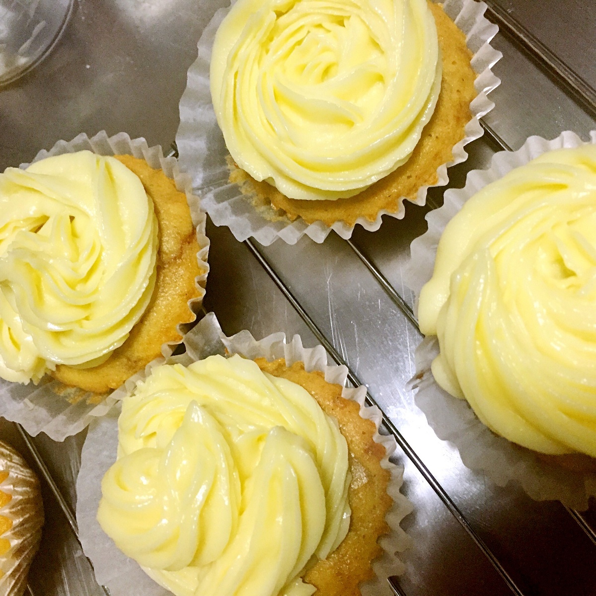 Ванильные кексы со сливочным кремом 