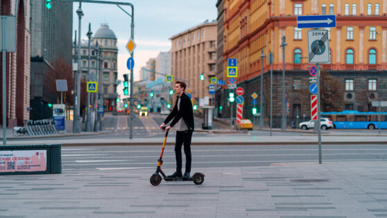    Минтранс РФ готовит реформу регистрации и эксплуатации самокатов, мопедов и электровелосипедов Богдан Герцен
