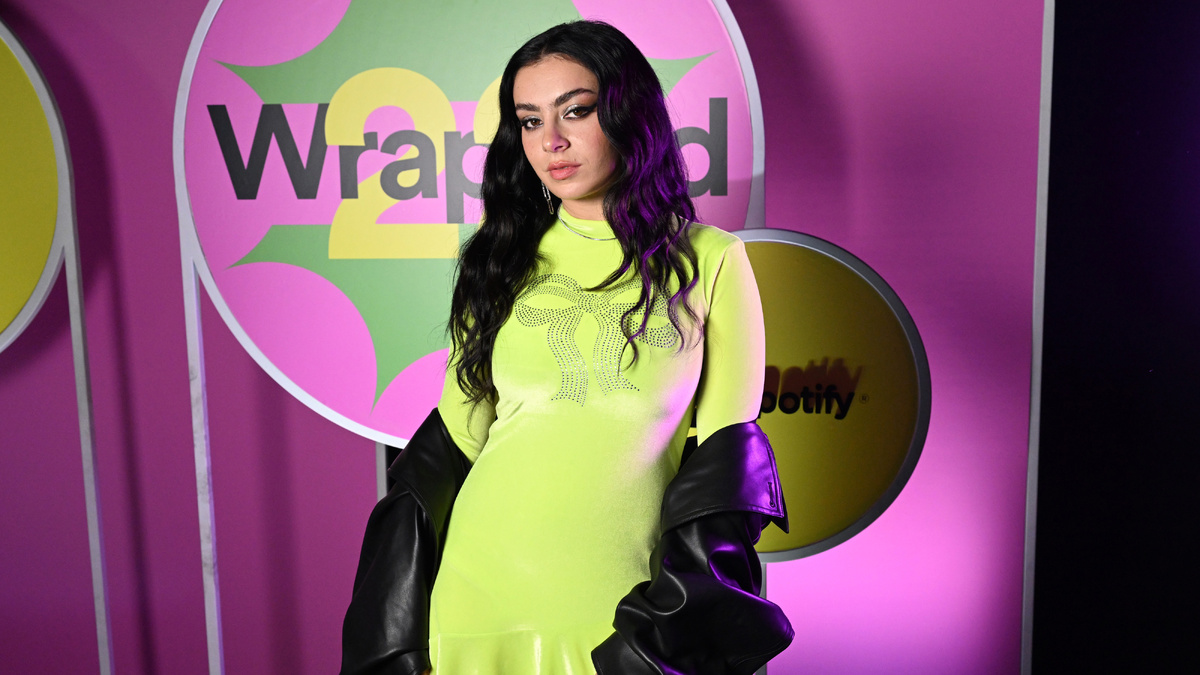 B2b by charli xcx. B2b by charli xcx