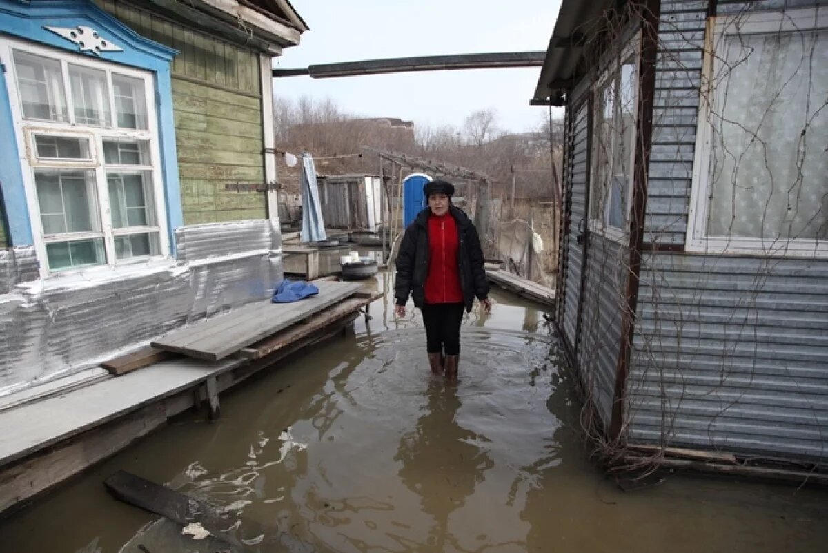    В Томске продолжают откачивать воду в подтопленных Черемошниках