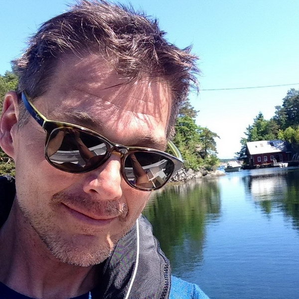     Сегодня 65 лет Мортену Харкету