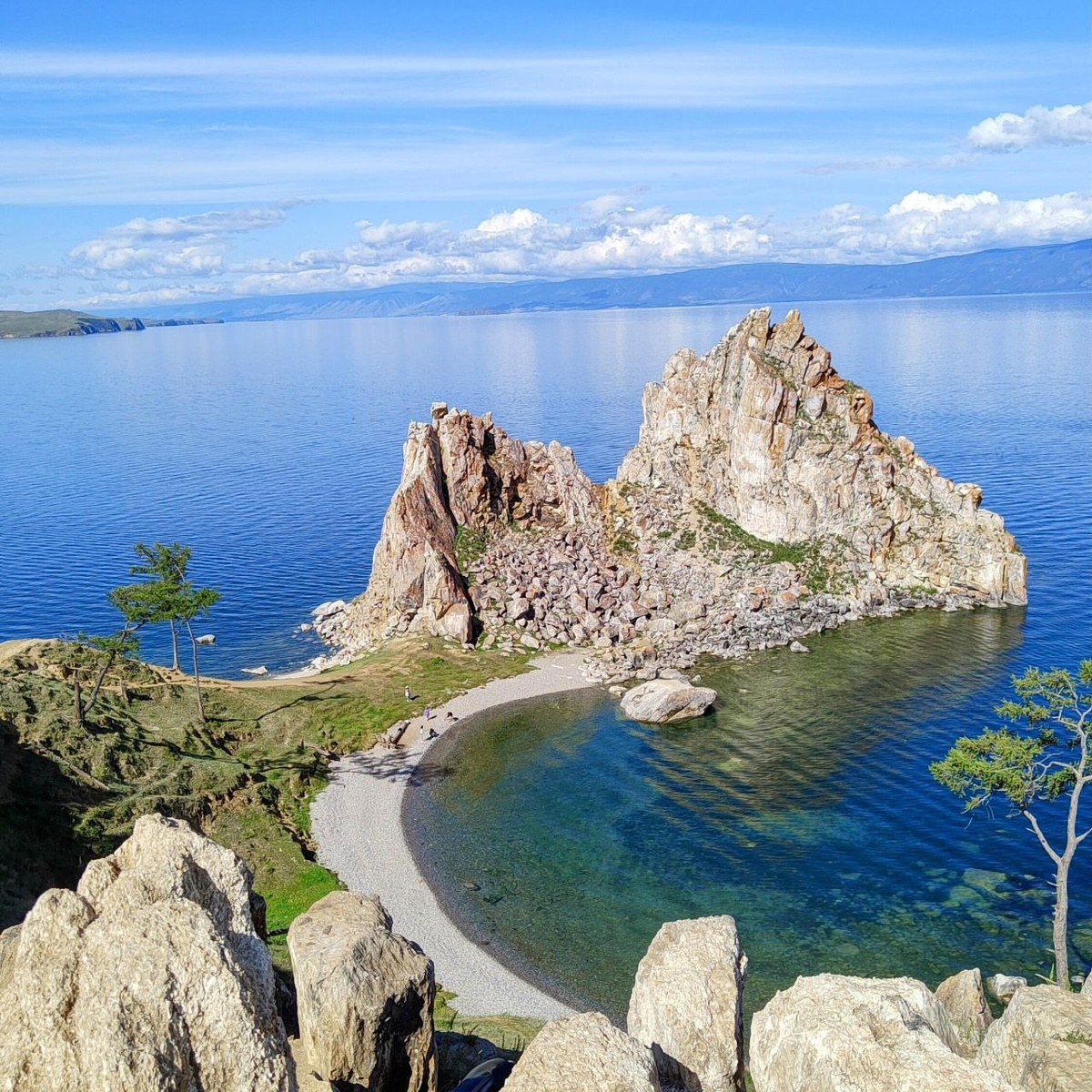 Остров Ольхон скала "Шаманка"