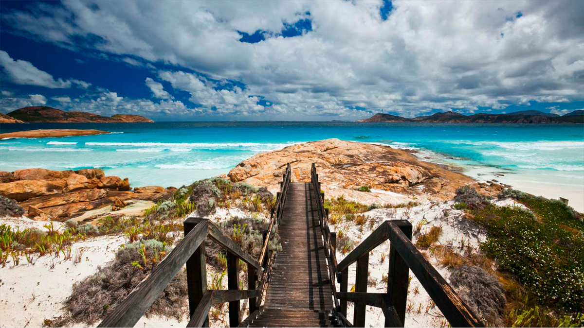 Лаки-Бэй, Австралия