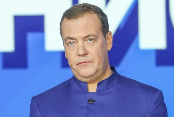    Дмитрий Медведев