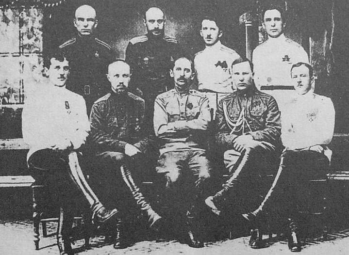Командный состав Ижевской и Воткинской дивизий.