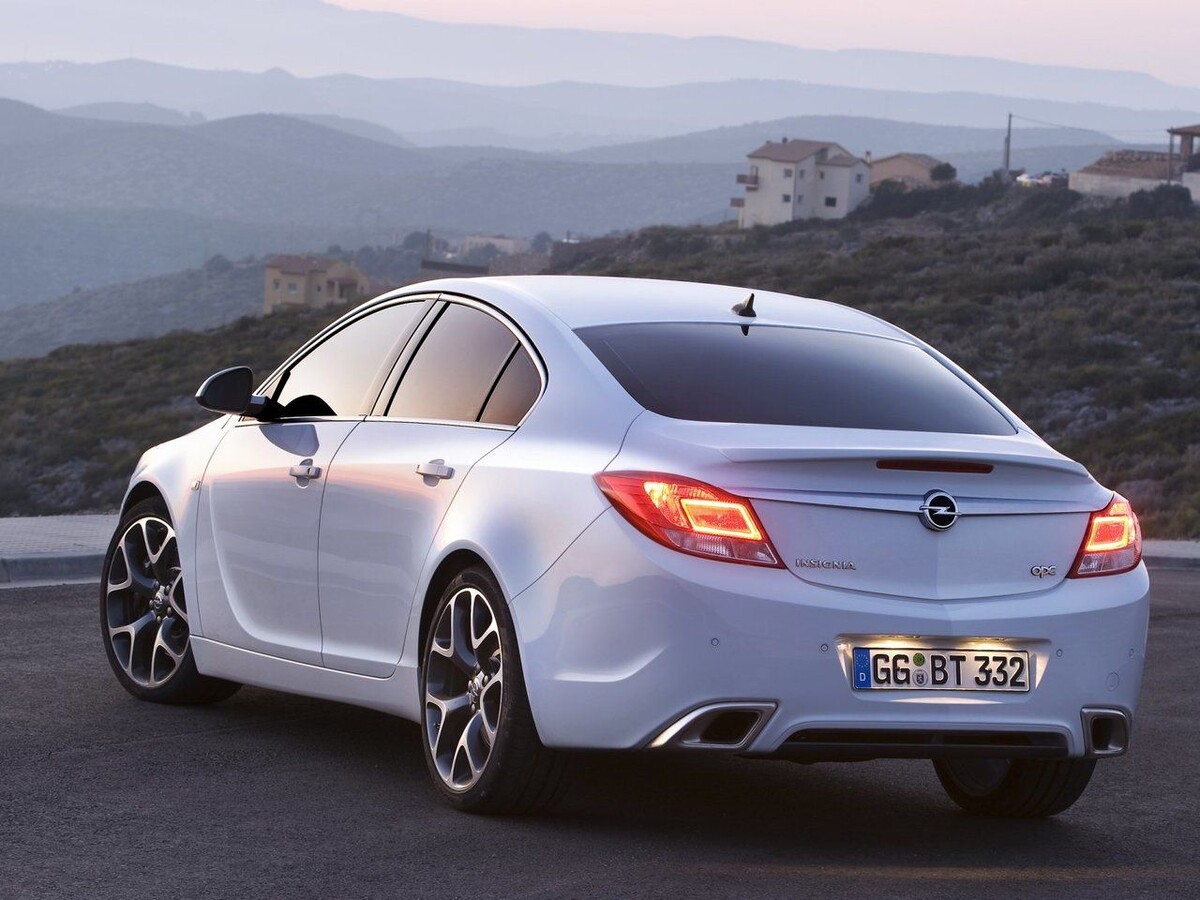 https://auto.ru/cars/used/sale/opel/insignia/1124312588-f7d100f4/