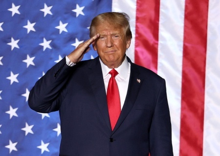    Трамп: Харрис начнёт войну с Россией и устроит призыв американцев в армию